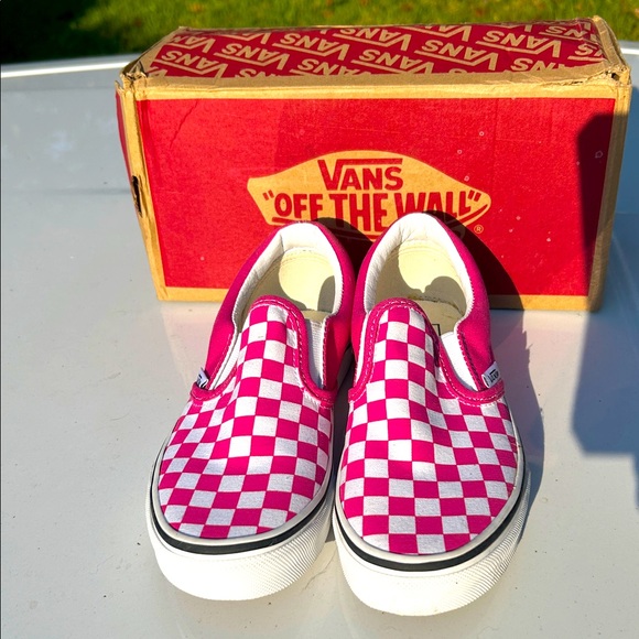 Vans Kids Fuchsia Checkered Slip-On Sneakers - Picture 1 of 8